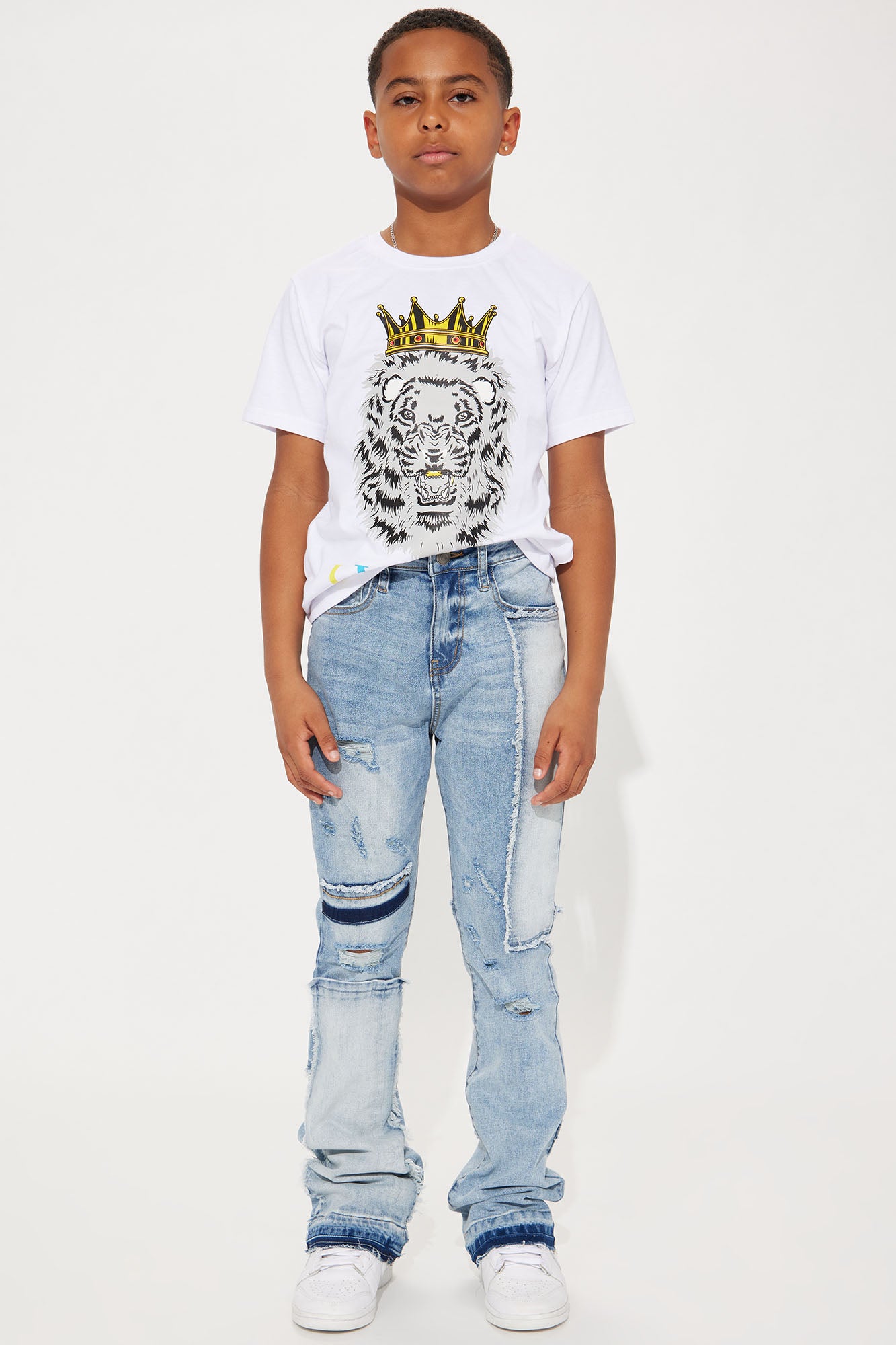 Mini Seam Frey Front Rip Knee Flare Pant