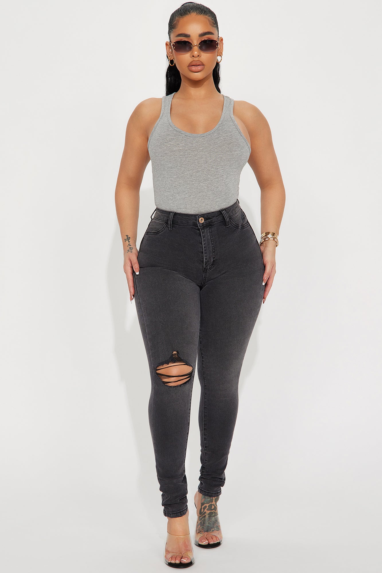 Stretch Curvy Ripped Skinny Jean