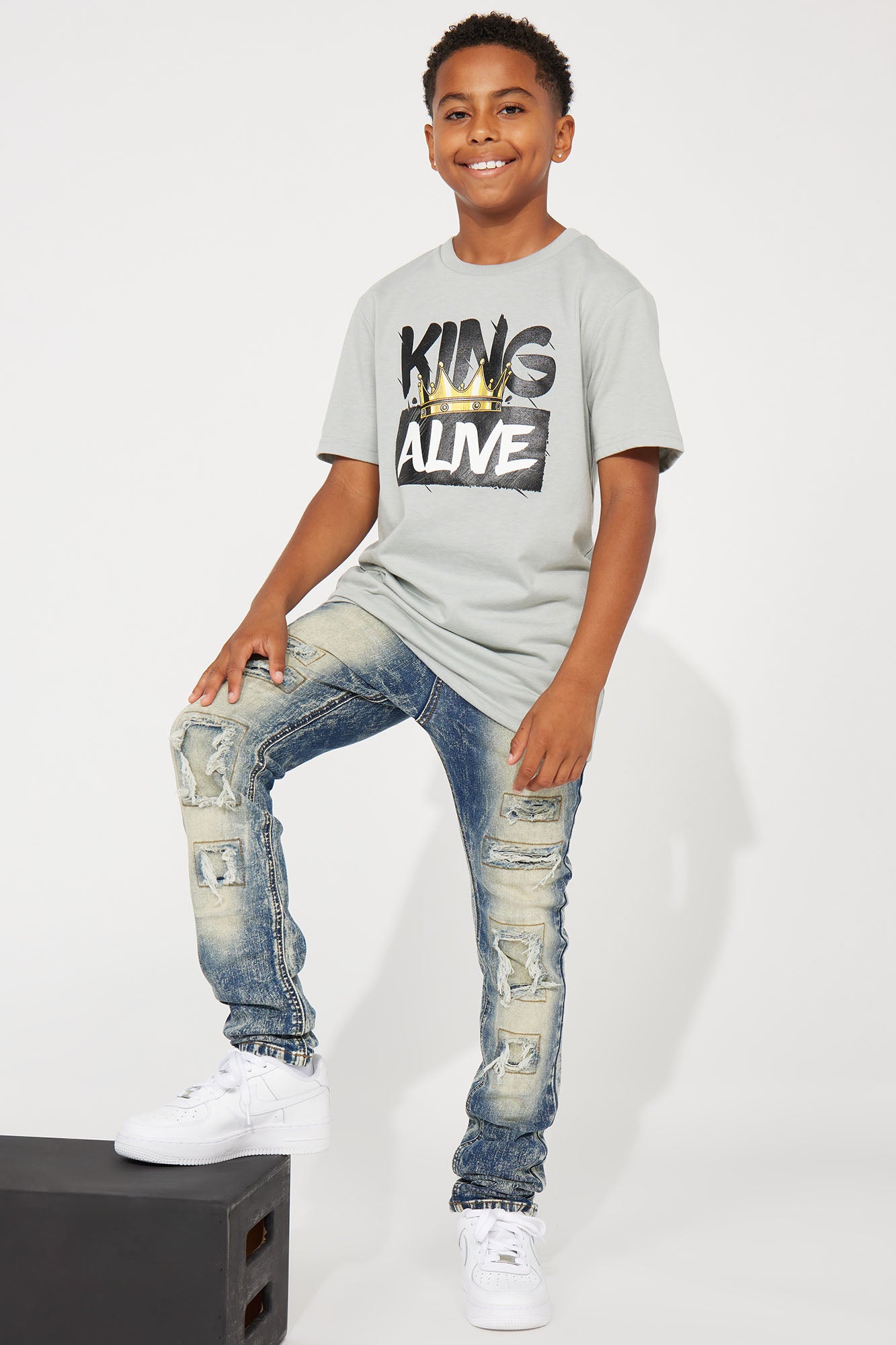Mini Hide Away Distressed Skinny Jean