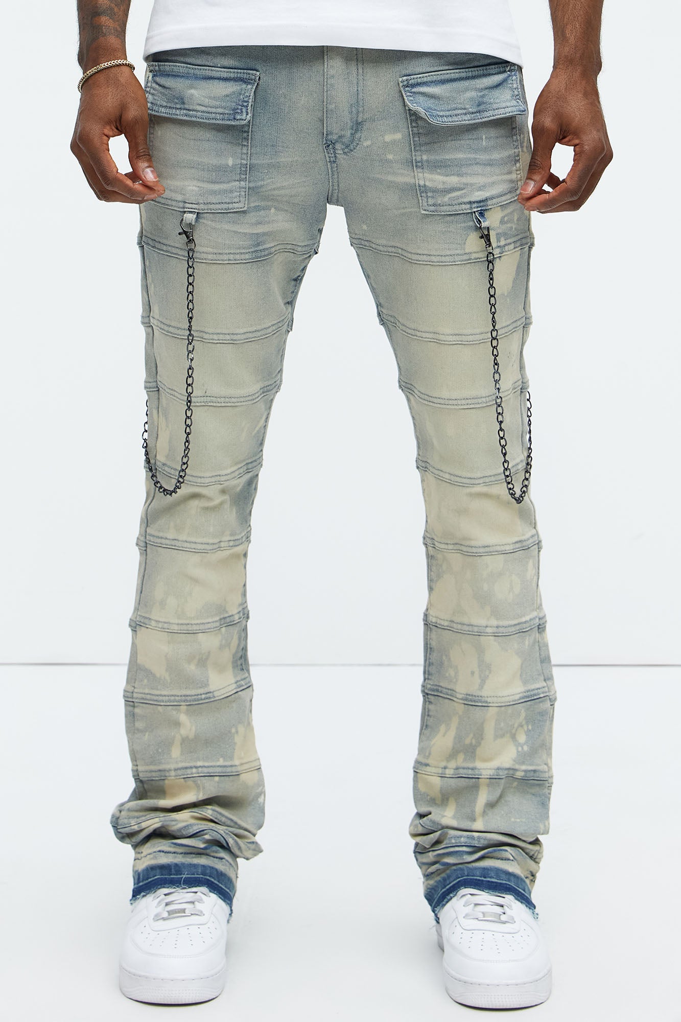 Frayed Chain Stacked Slim Flare Jeans