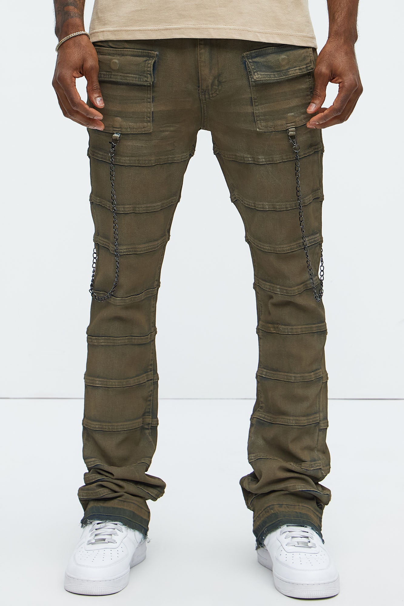 Frayed Chain Stacked Slim Flare Jeans