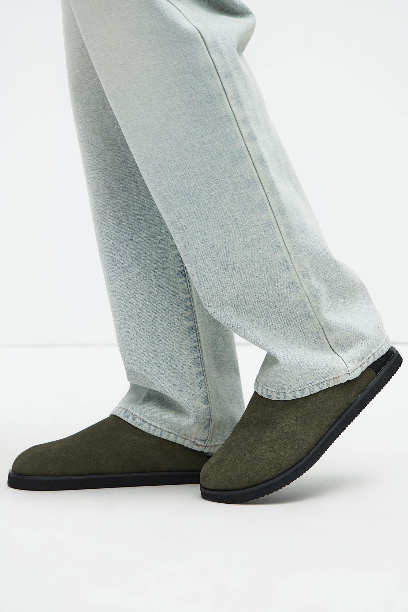 Effortless Style Mule