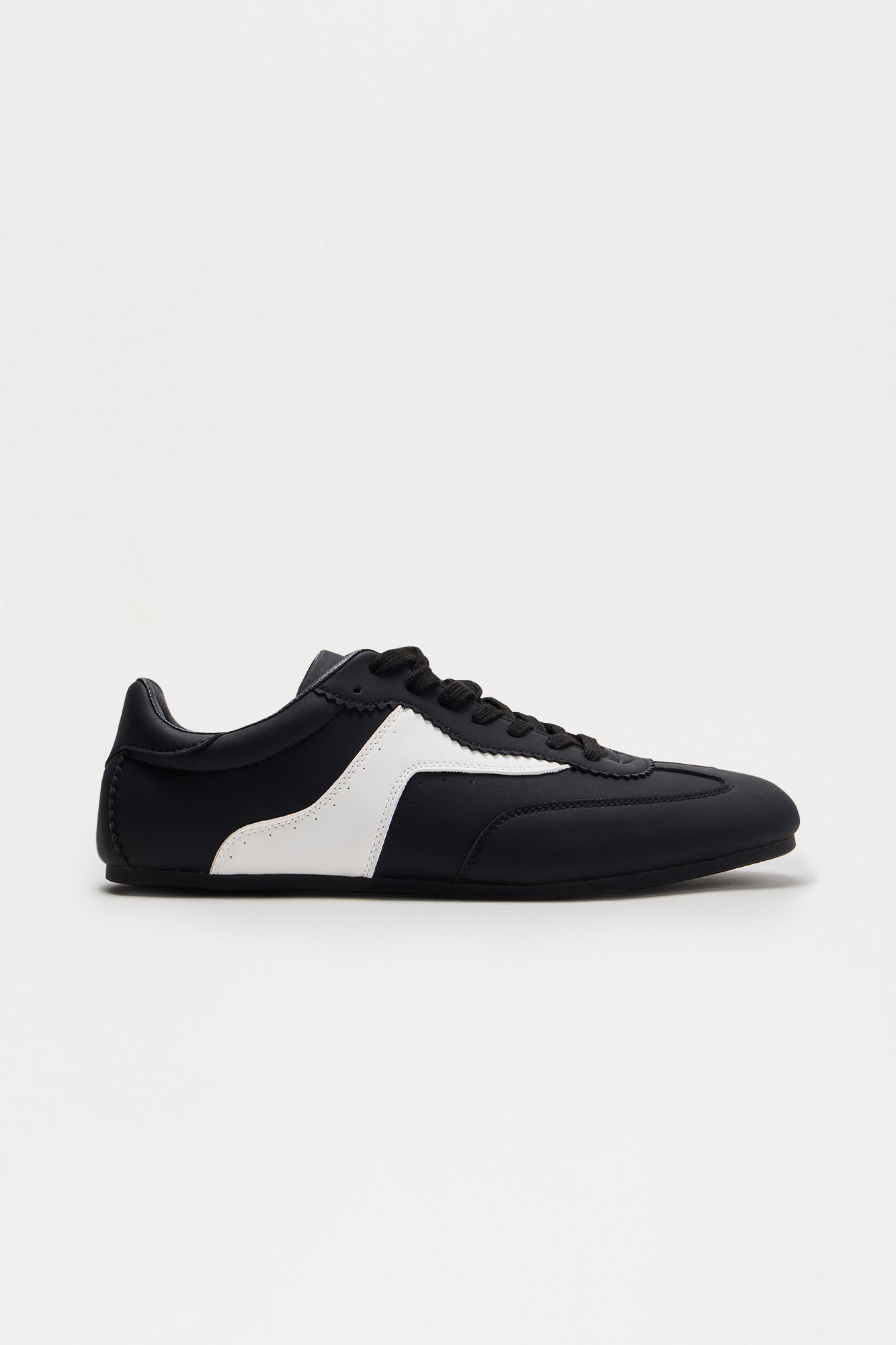 Rapid Runner Sneakers