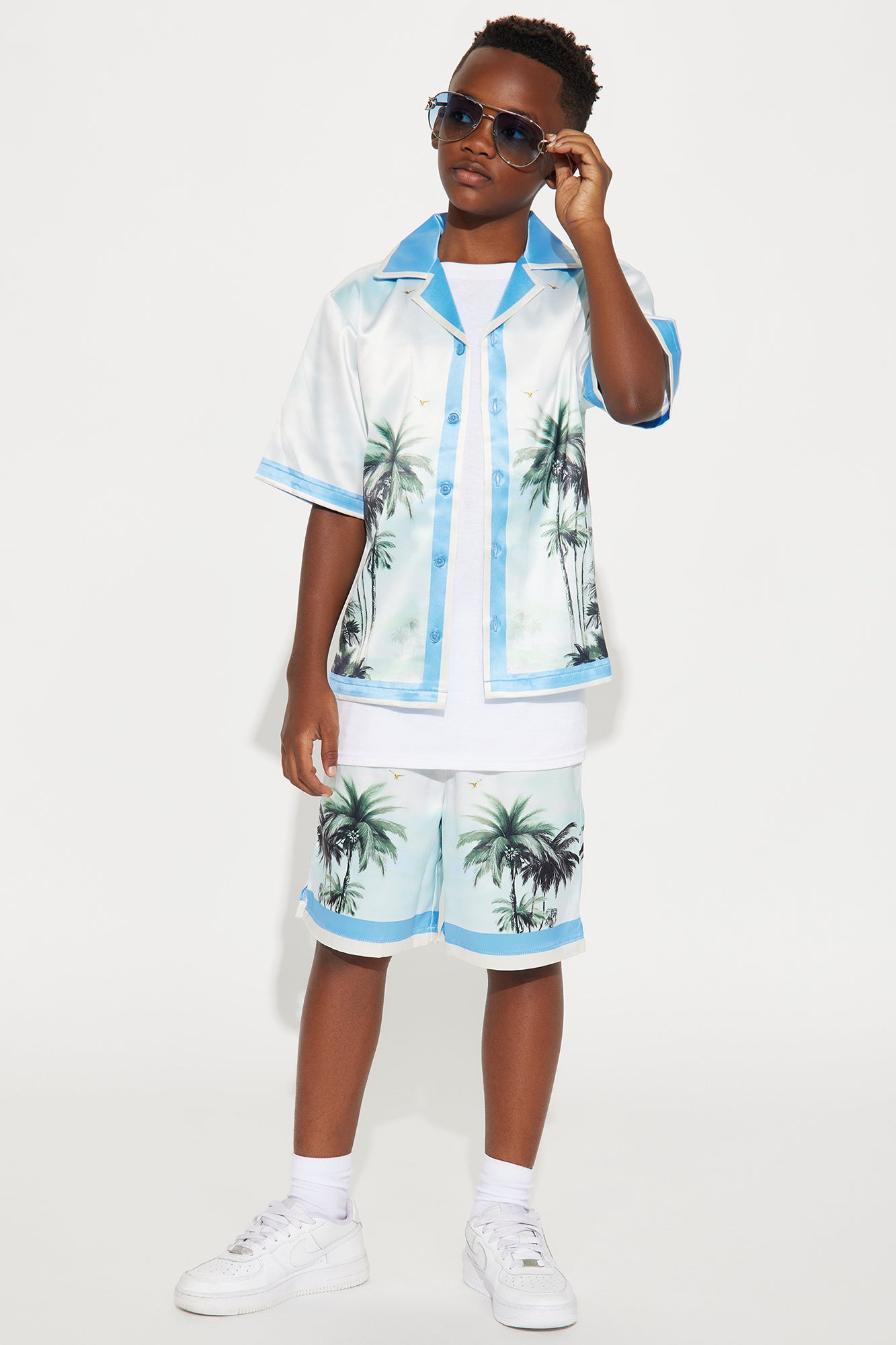 Mini Cockatiel And Palm Resort Shorts