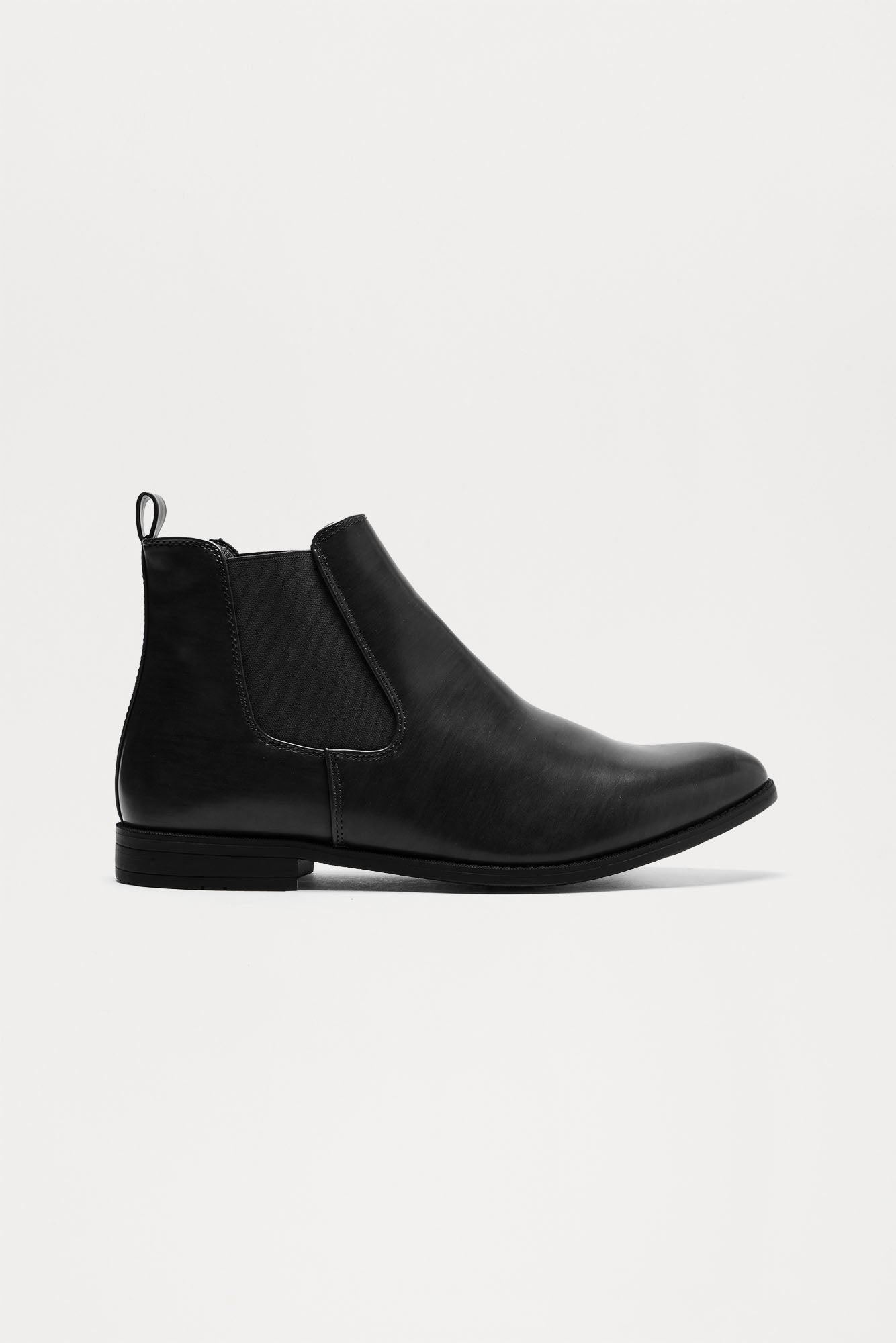 Step And Repeat Chelsea Boots
