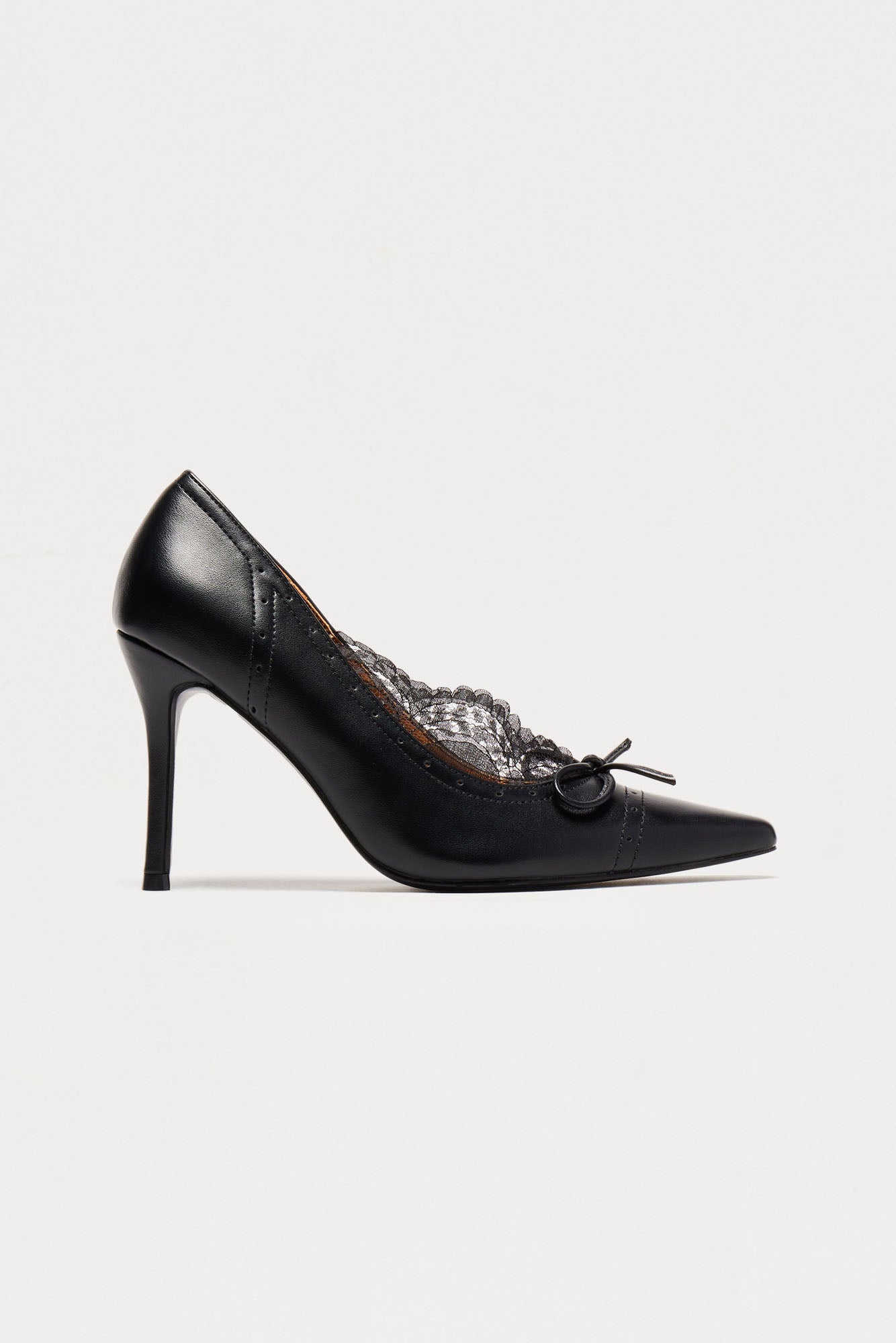 Bordeaux Bow Pumps