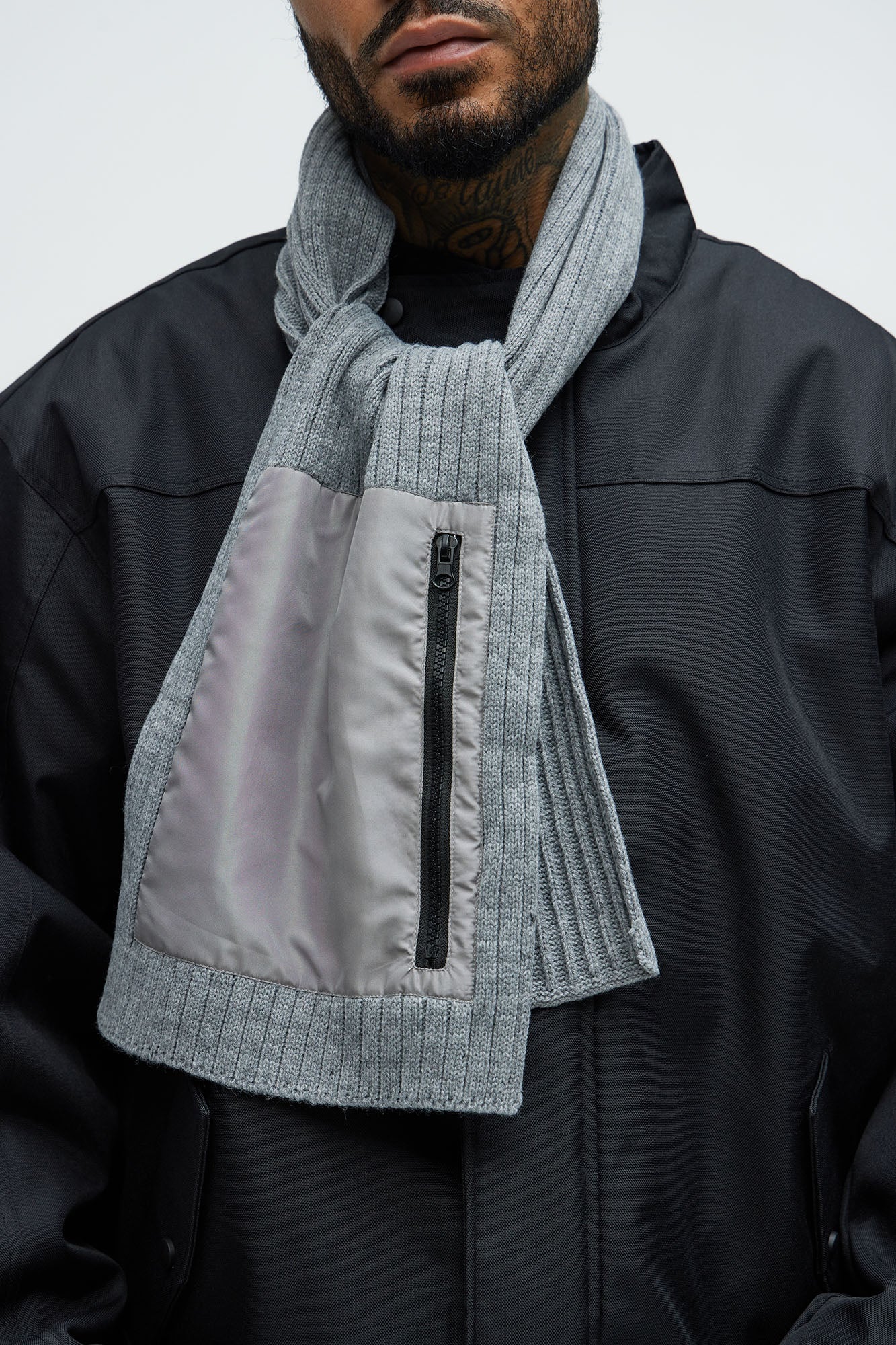 Cold Ribbed Knit Scarf