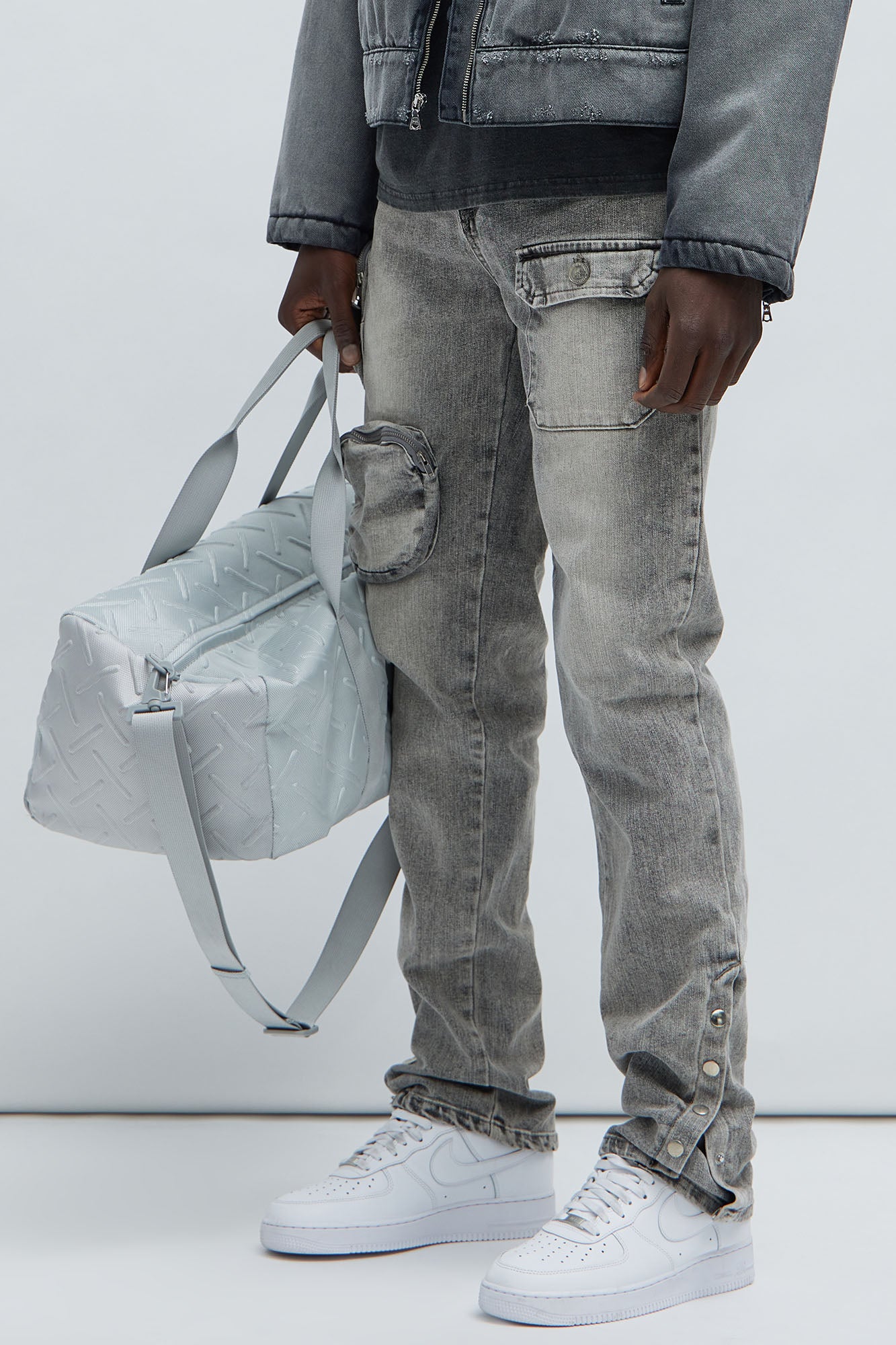 3D Pocket Slim Convertible Snap Flare Jeans