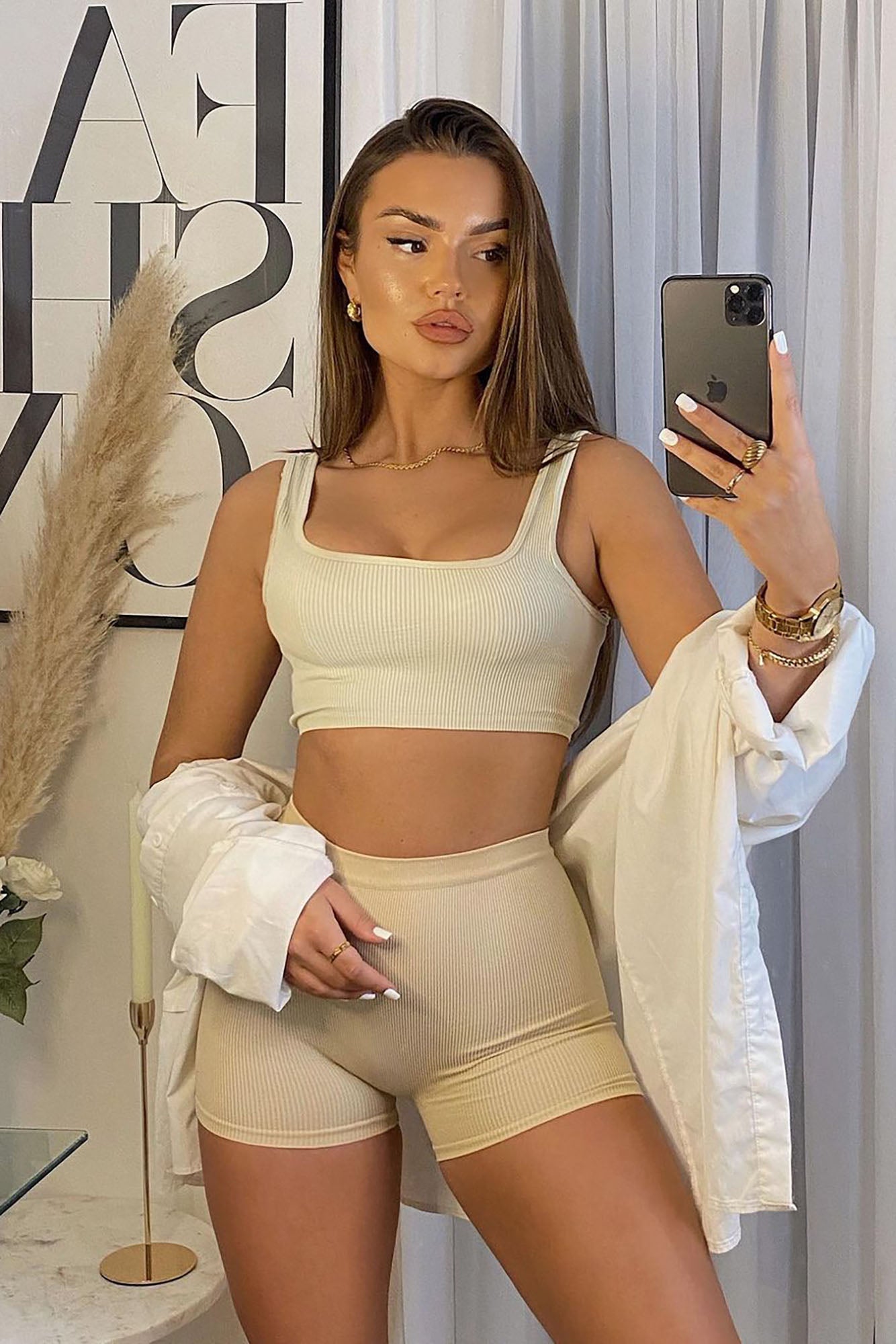 Uncomplicated Seamless Shorts