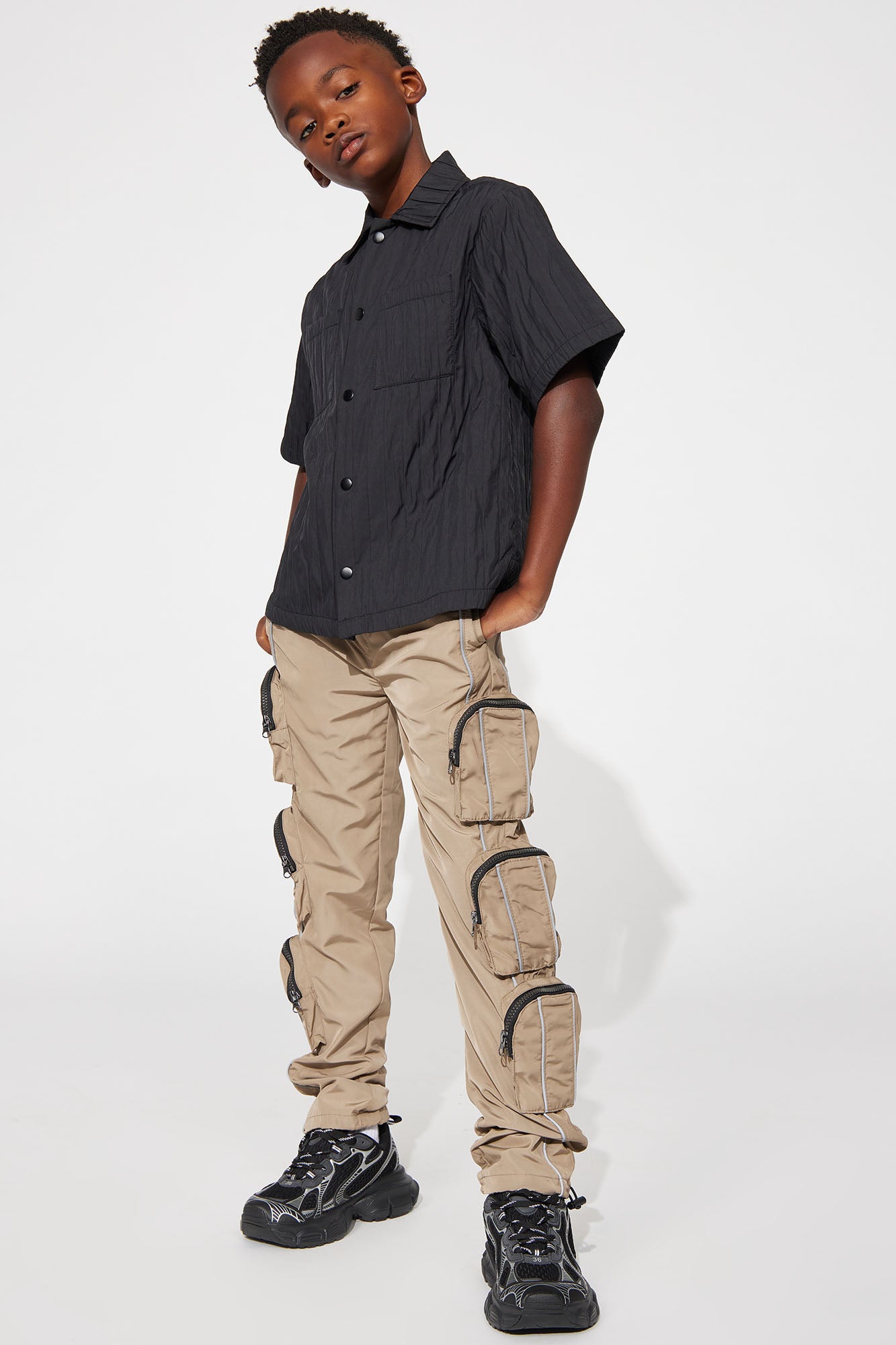 Mini Sharing Pockets Nylon Pant