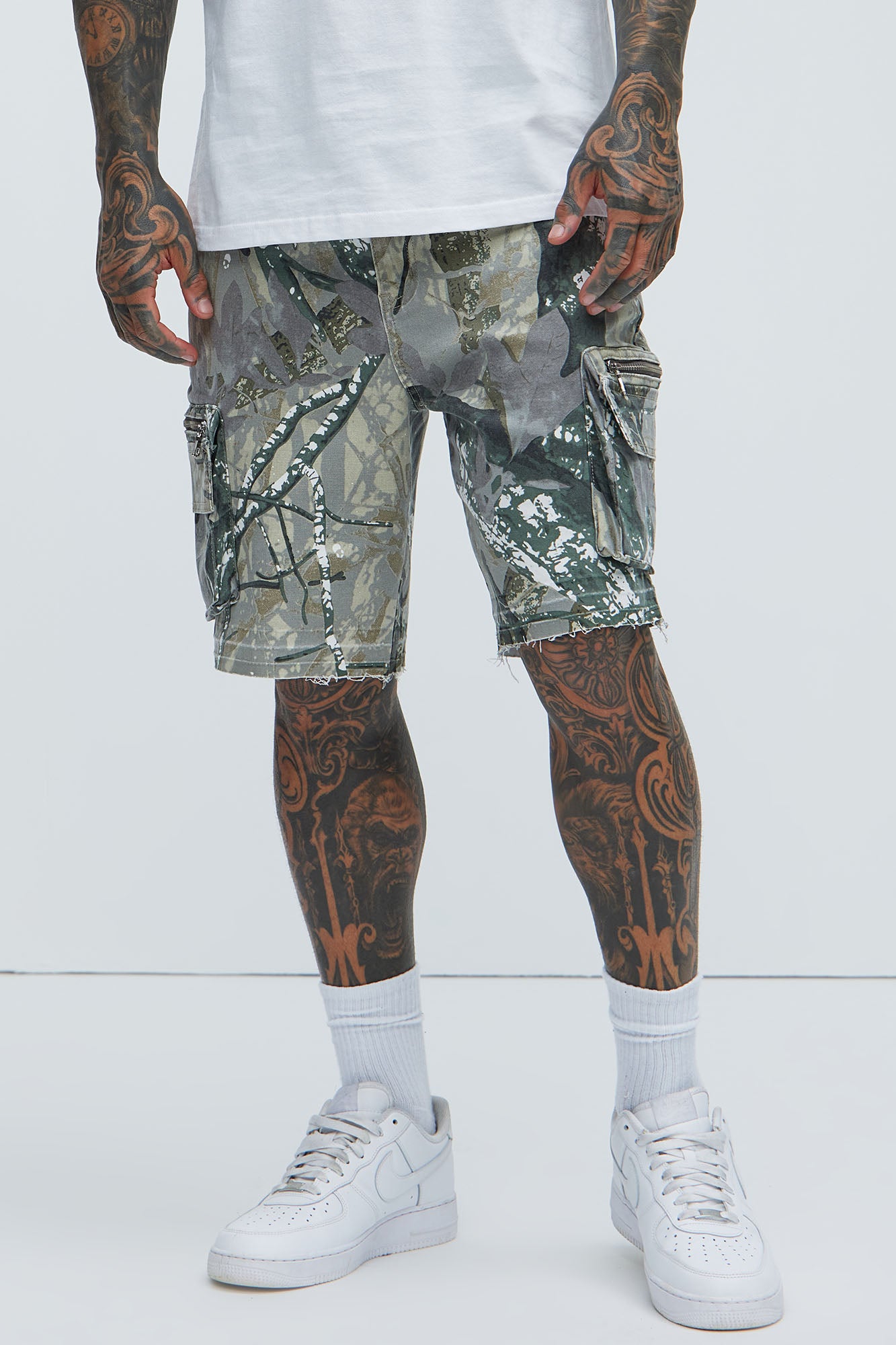 Deylen Cargo Relaxed Shorts