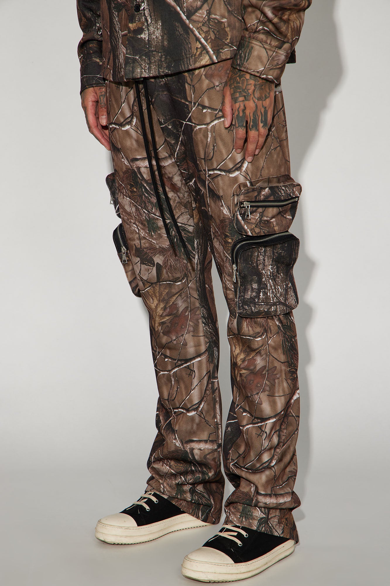 Tree Camo Cargo Flared Sweatpant