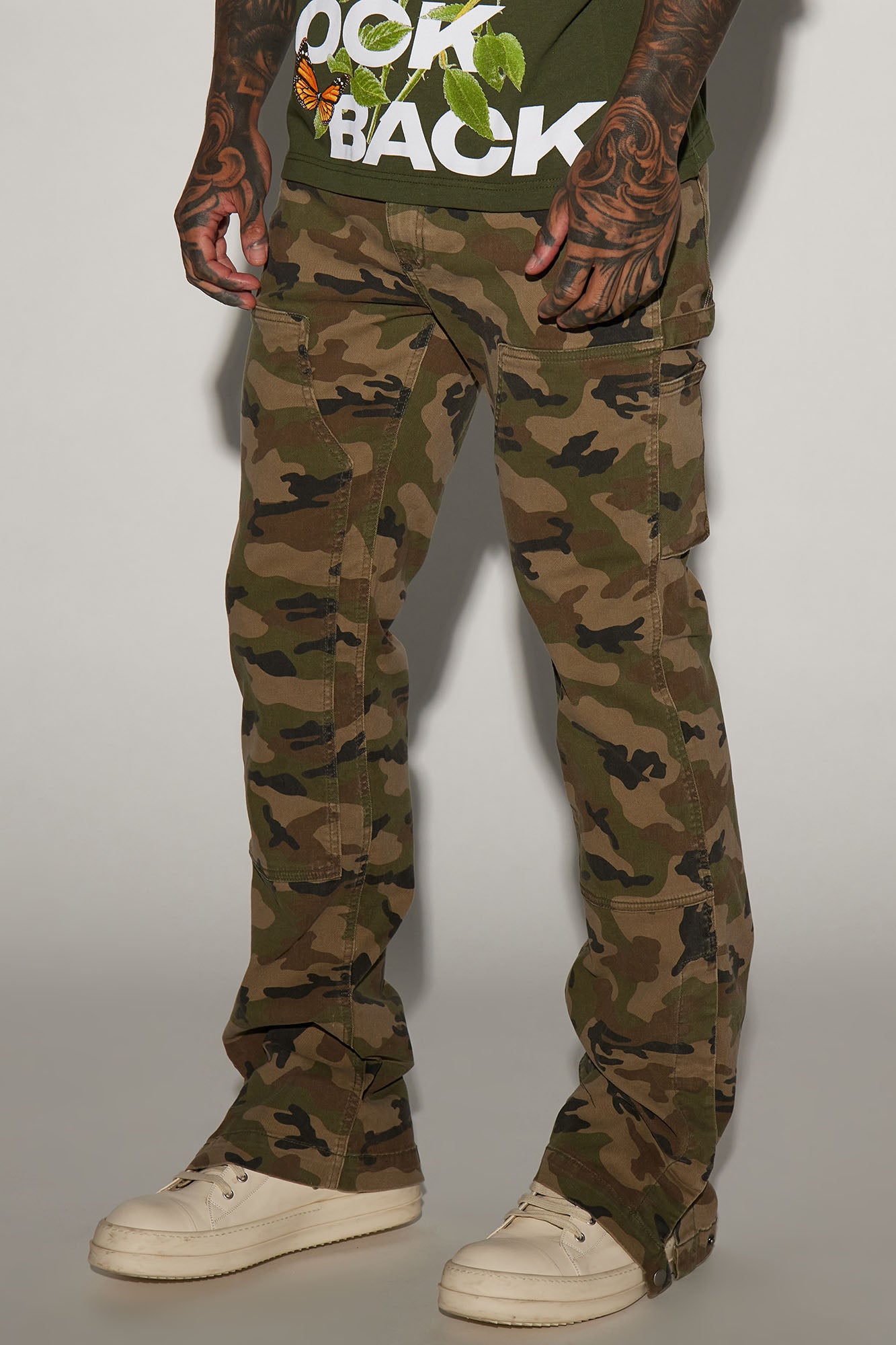 Easy Camo Slim Carpenter Flare Pants