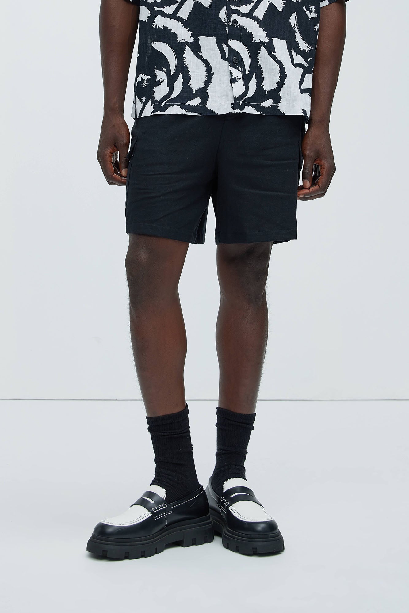 Bahamas Linen Cargo Shorts