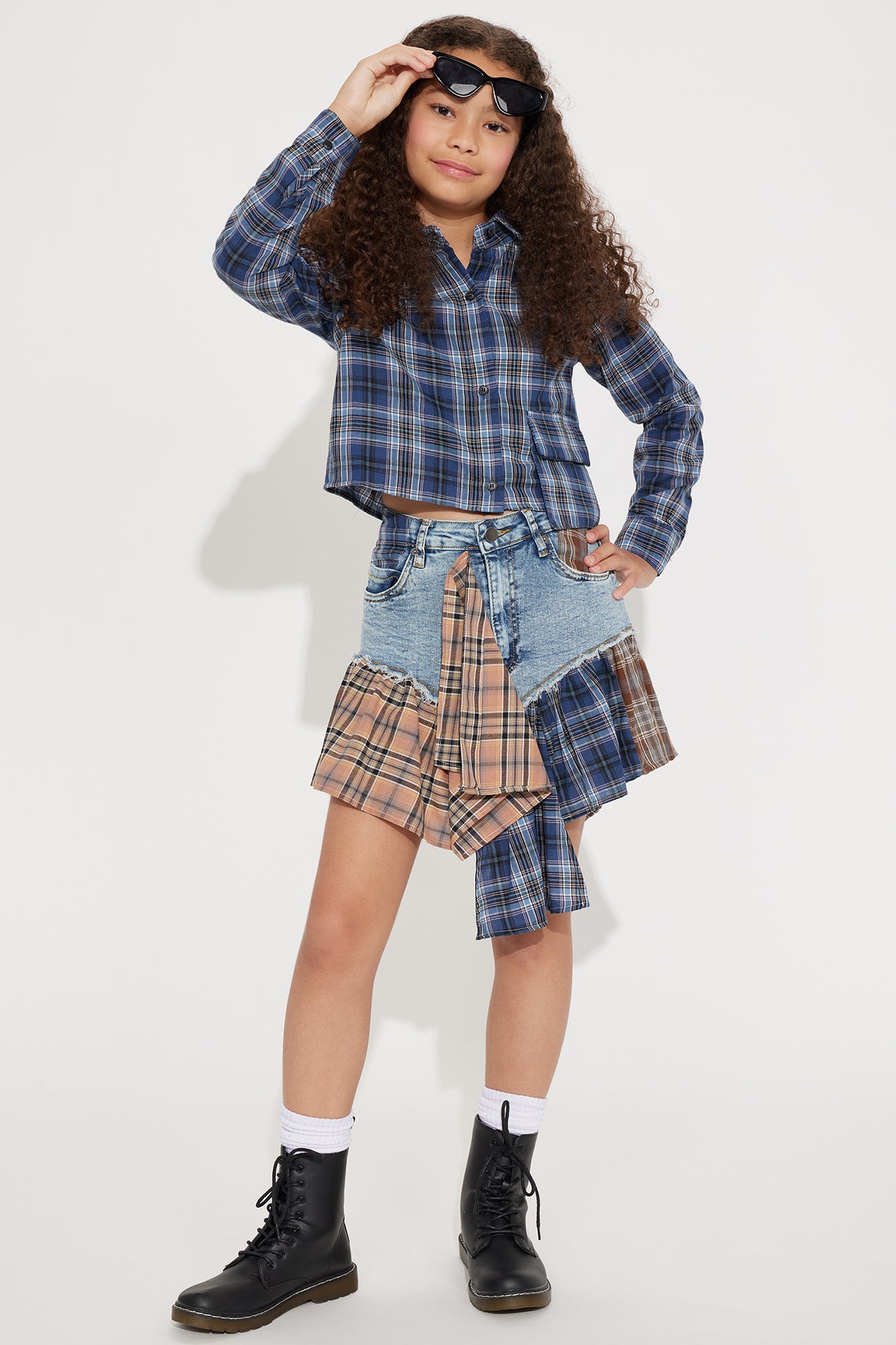 Mini Rad in Plaid Skirt Set