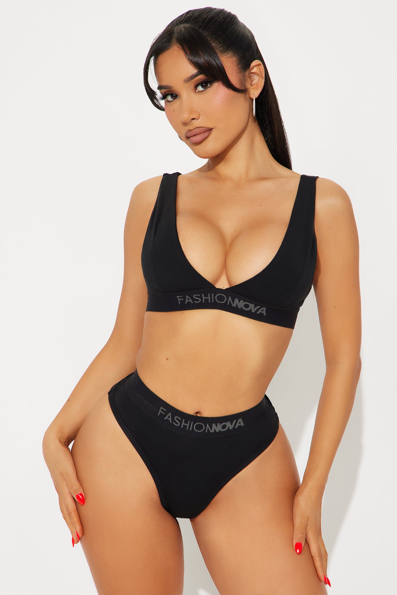 FN Mood Triangle Bralette And Panty Set