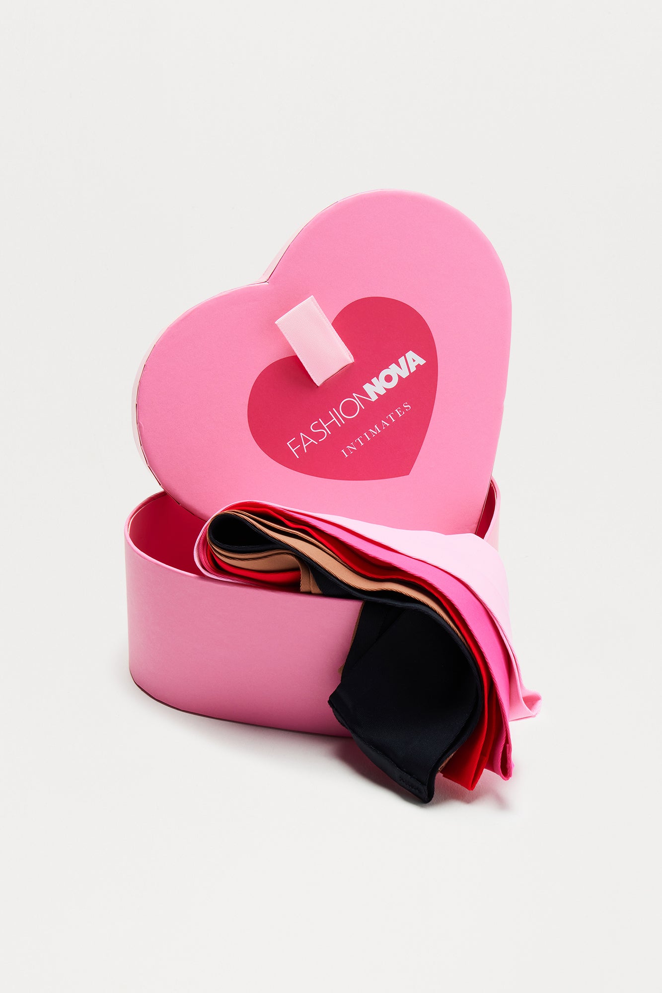 Fashion Nova 5 Pack Thong Gift Box