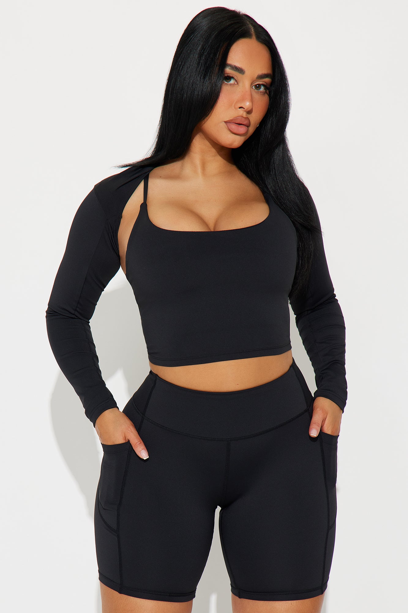 Very Demure Active 3 Piece Short Set
